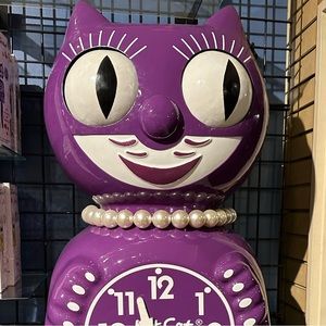 Meet your Posher, Christy